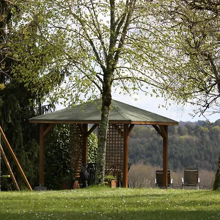 Дом отдыха Perigourdin Avec Wifi, Jardin, Barbecue, Proche Sites Historiques Et Randonnees - Fr-1-616-71